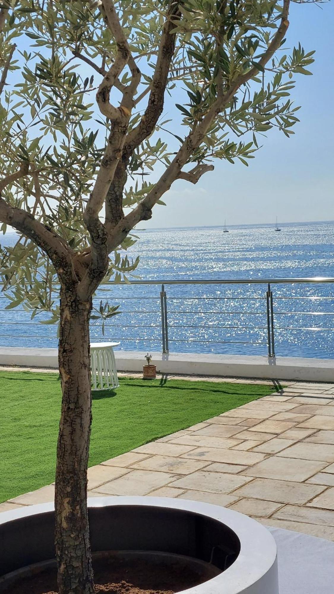 Albergue Bedwave Seaside Mansion El Pireo Exterior foto