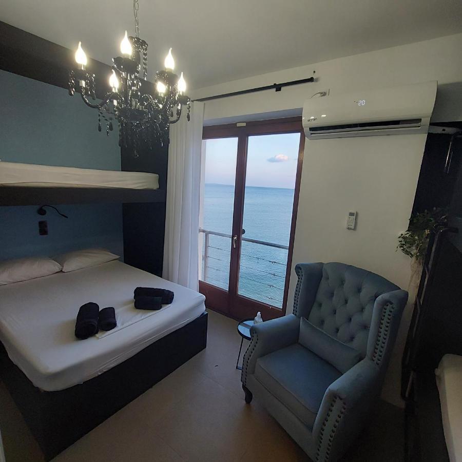 Albergue Bedwave Seaside Mansion El Pireo Exterior foto