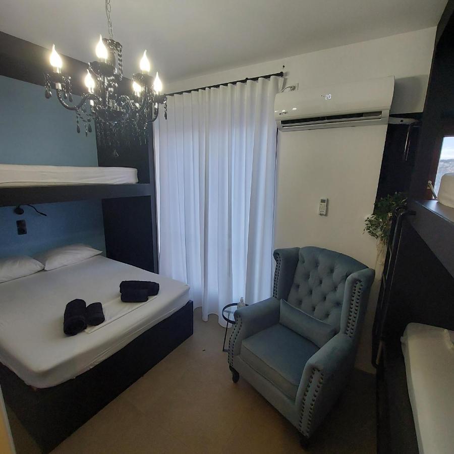 Albergue Bedwave Seaside Mansion El Pireo Exterior foto
